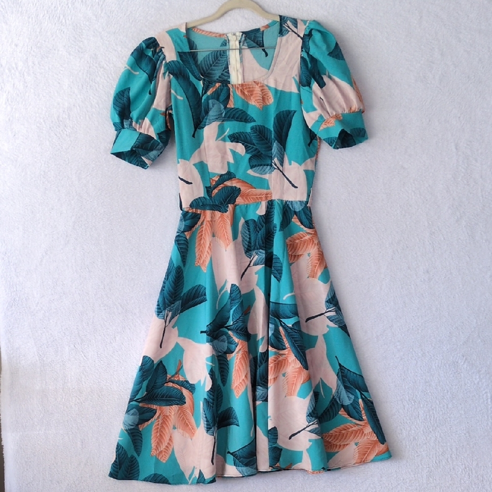 Tropical Botanical Blue‎ Fit & Flare Puff Sleeve Midi Dress Size M